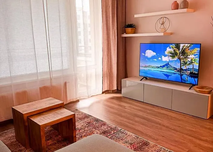 아파트 555 New & Fully Equipped With Free Garage *