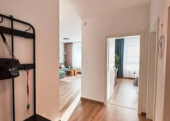 아파트 555 New & Fully Equipped With Free Garage *