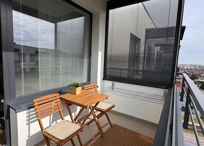 555 New & Fully Equipped With Free Garage Appartement Bratislava
