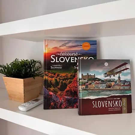 555 New & Fully Equipped With Free Garage Appartamento Bratislava