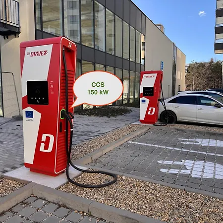 555 New & Fully Equipped With Free Garage *